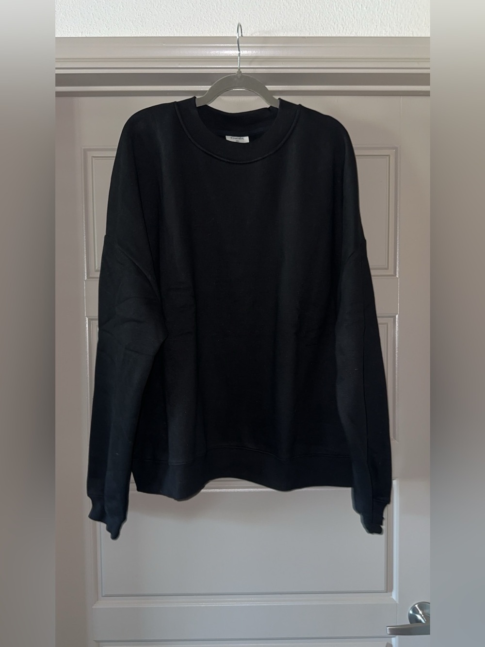 NWOT Comfrt Cropped Crew